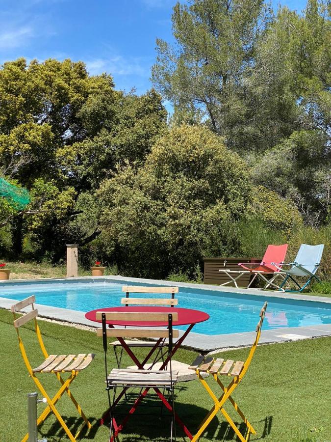 Apartamento Le Gite Des Cadieres Evenos Exterior foto
