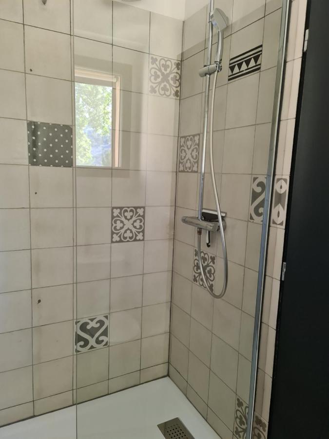 Apartamento Le Gite Des Cadieres Evenos Exterior foto