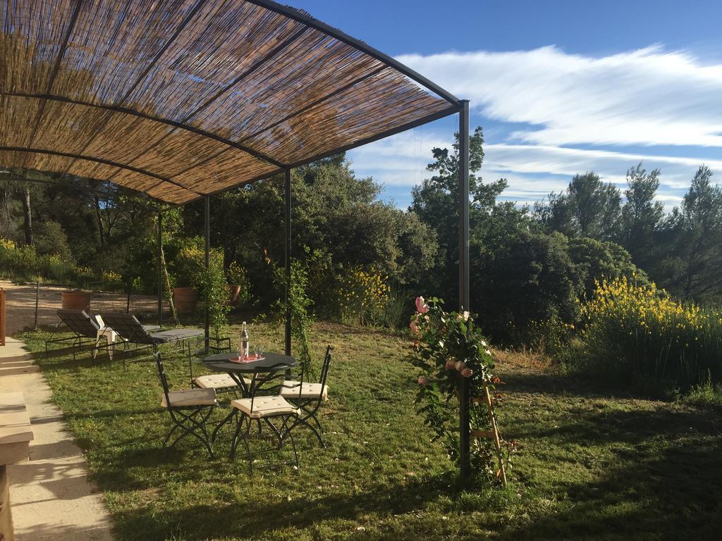 Apartamento Le Gite Des Cadieres Evenos Exterior foto