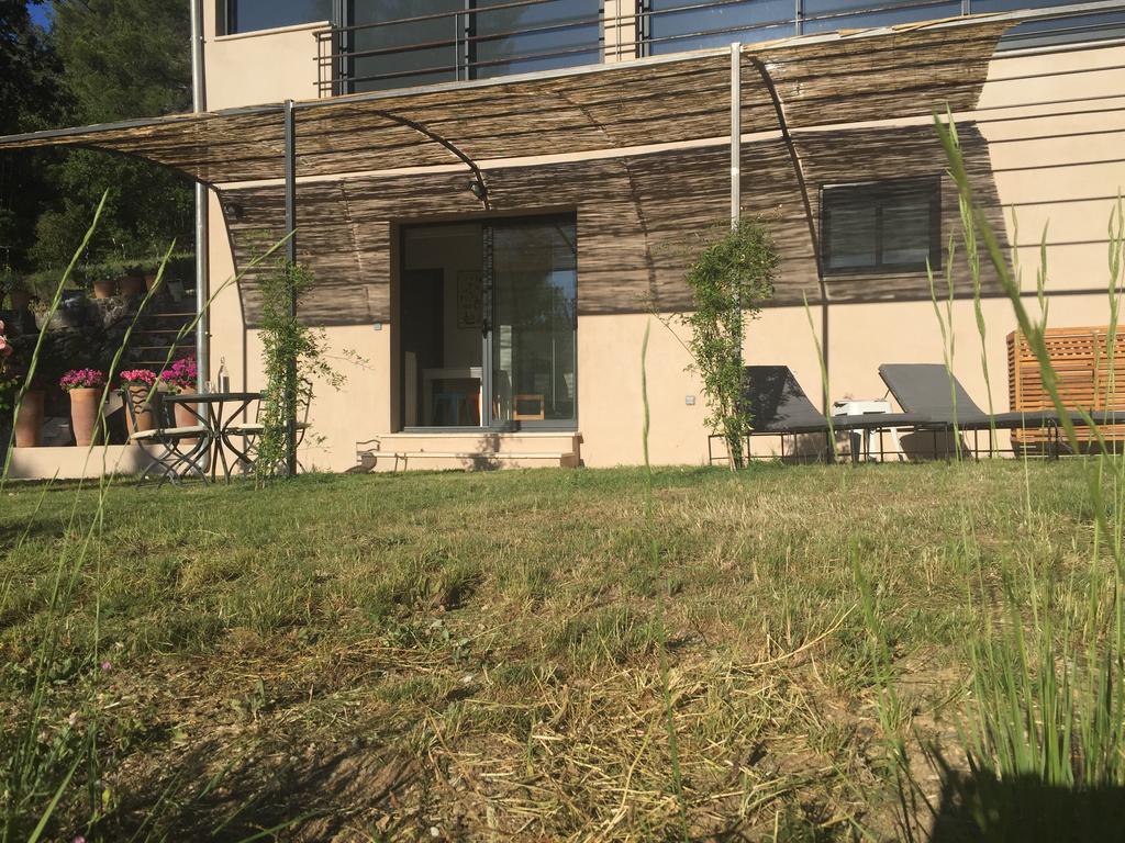 Apartamento Le Gite Des Cadieres Evenos Exterior foto